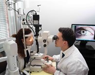 Esercitazioni al biomicroscopio con telecamera digitale NIKON Righton