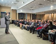 La platea di studenti e relative famiglie